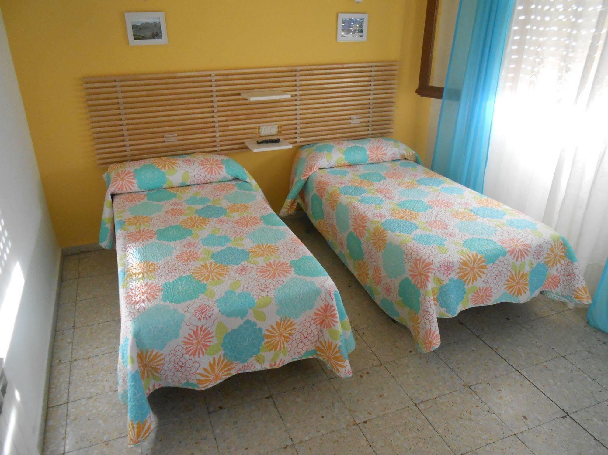ארנס דה סן פדרו Hostal Avenida מראה חיצוני תמונה