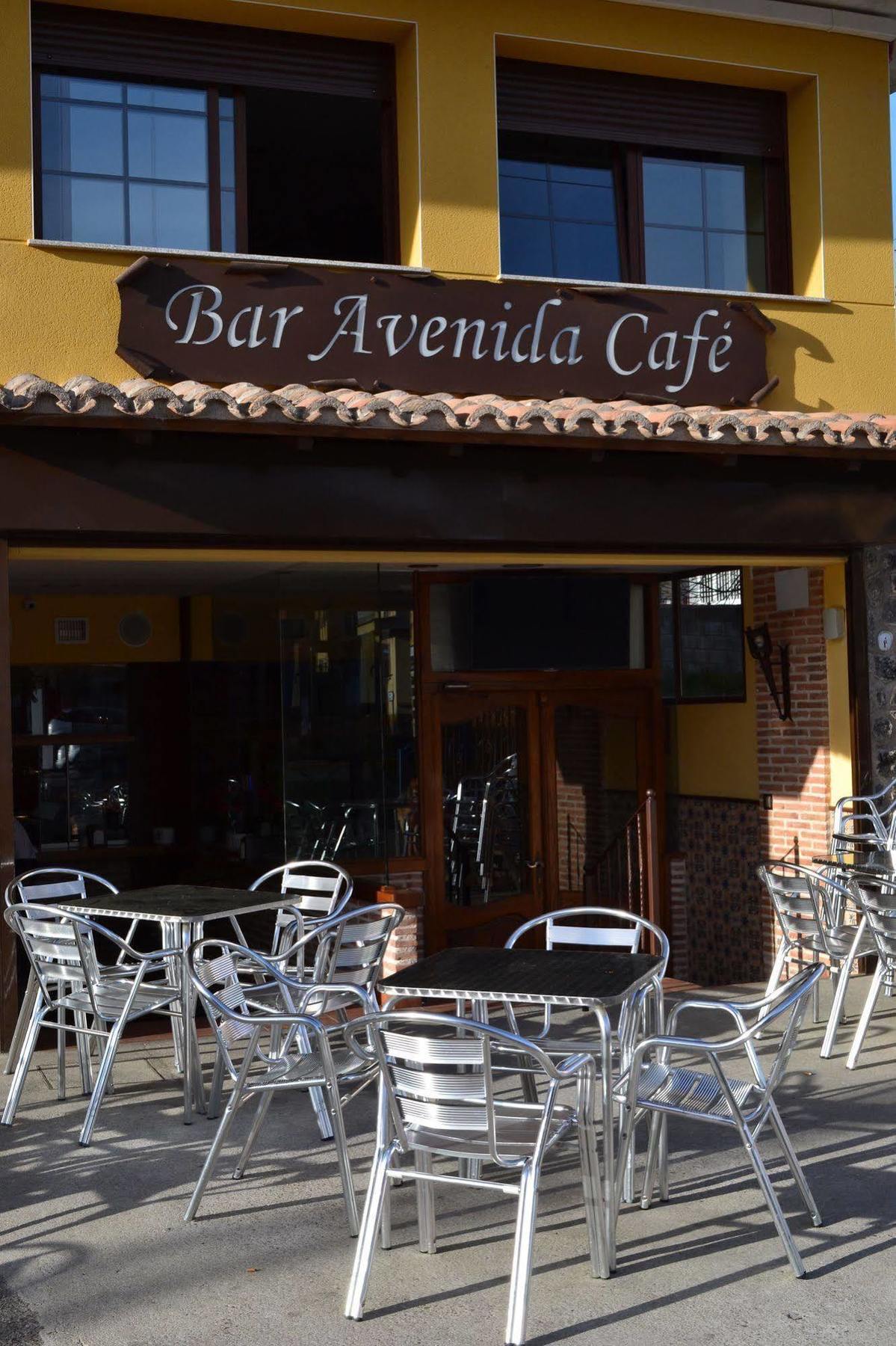 ארנס דה סן פדרו Hostal Avenida מראה חיצוני תמונה