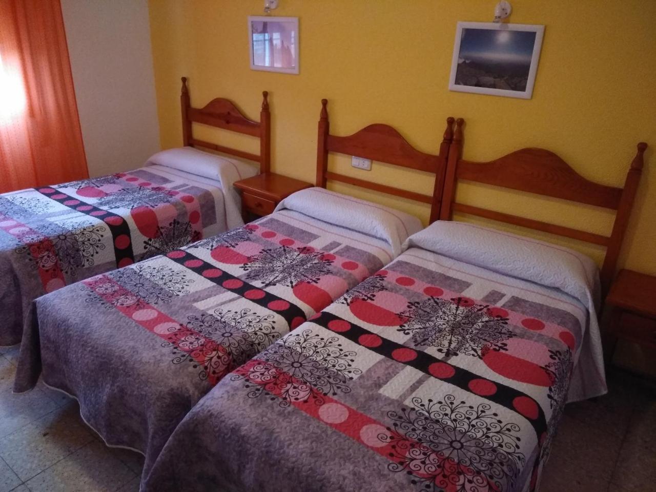 ארנס דה סן פדרו Hostal Avenida מראה חיצוני תמונה