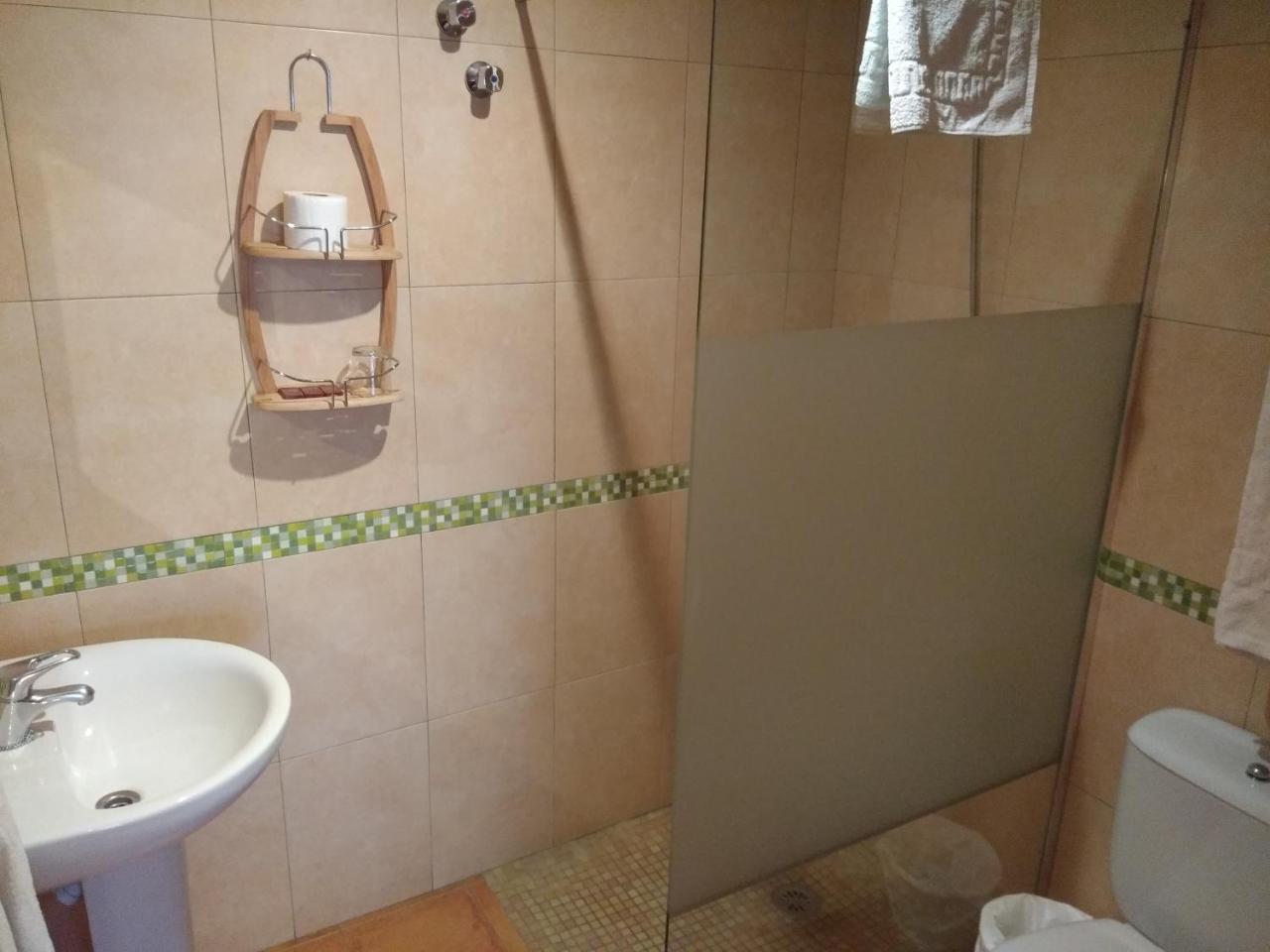 ארנס דה סן פדרו Hostal Avenida מראה חיצוני תמונה